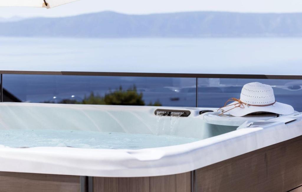 Villa Sunny Lux 1 In By Guide *